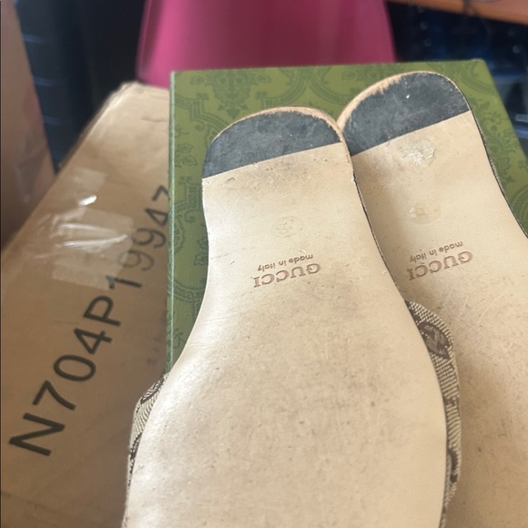 Gucci Beige and Gold Women's Slippers - Picture 3 of 6